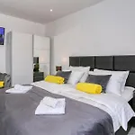 Cozy In With Wifi Apartament