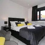 Cozy In With Wifi Apartament *
