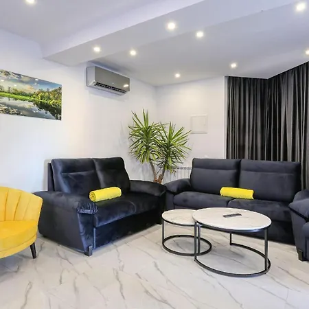 Apartman Amazing In With Wifi Zadar