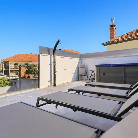 Amazing In With Wifi *