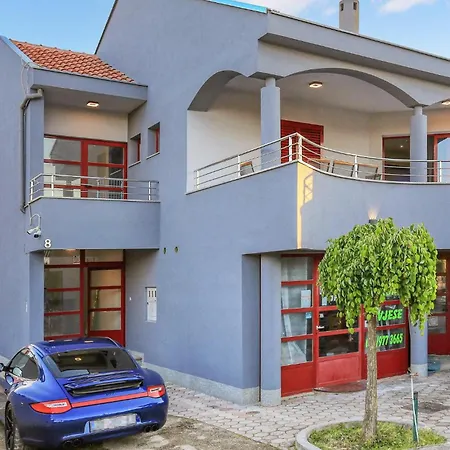 Amazing In With Wifi