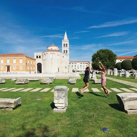 Apartment Amazing In With Wifi Zadar