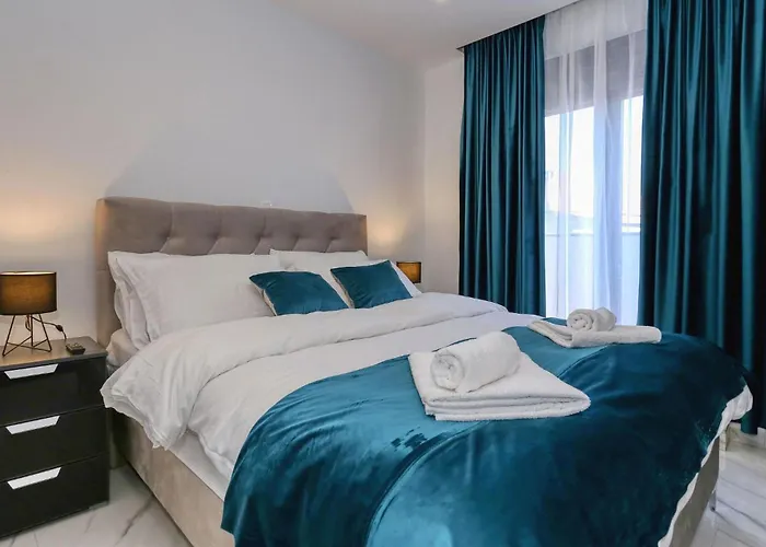 Amazing In With Wifi דירה *